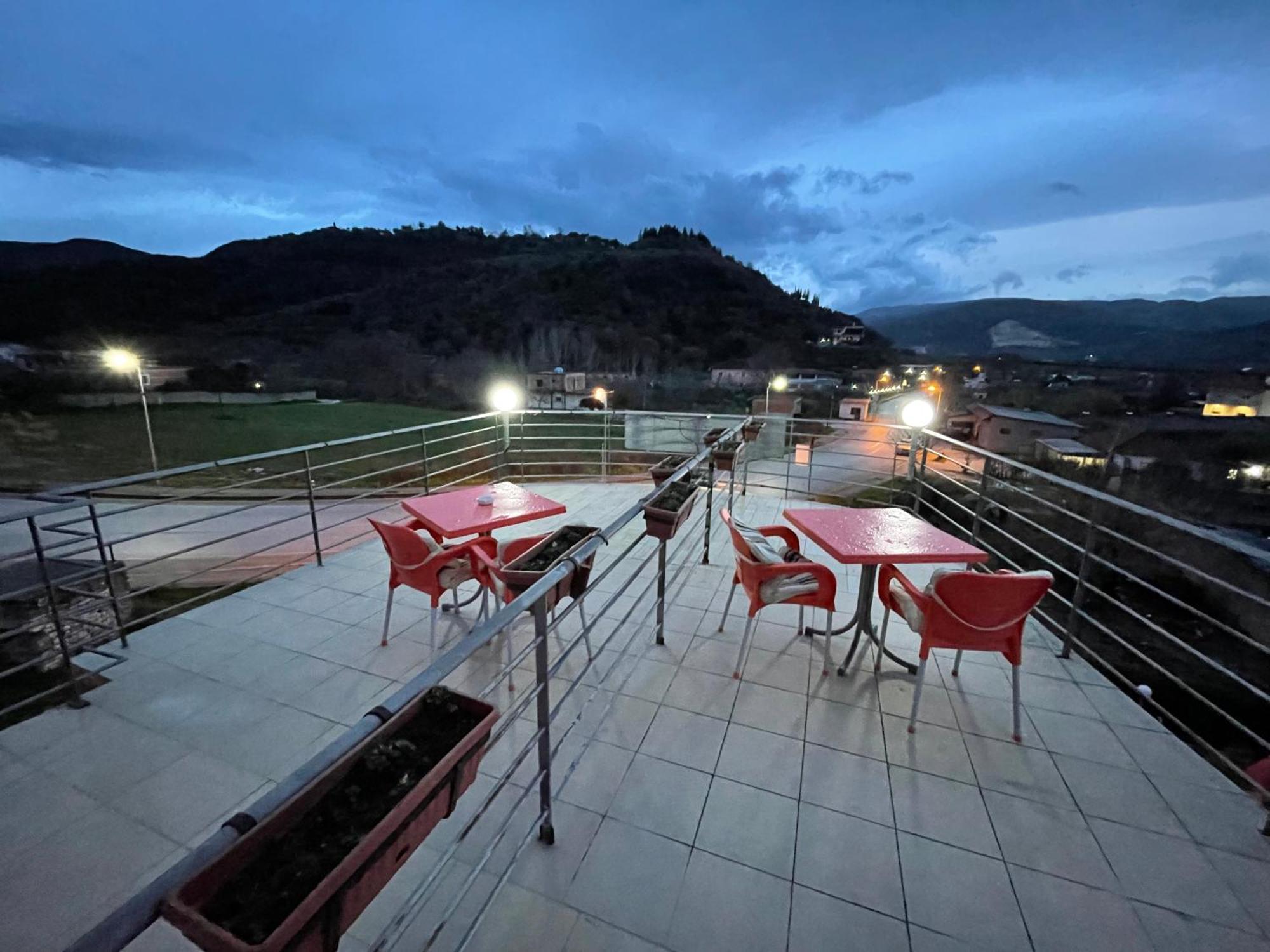 Hotel Bar Restaurant Mete Peshkepi Εξωτερικό φωτογραφία