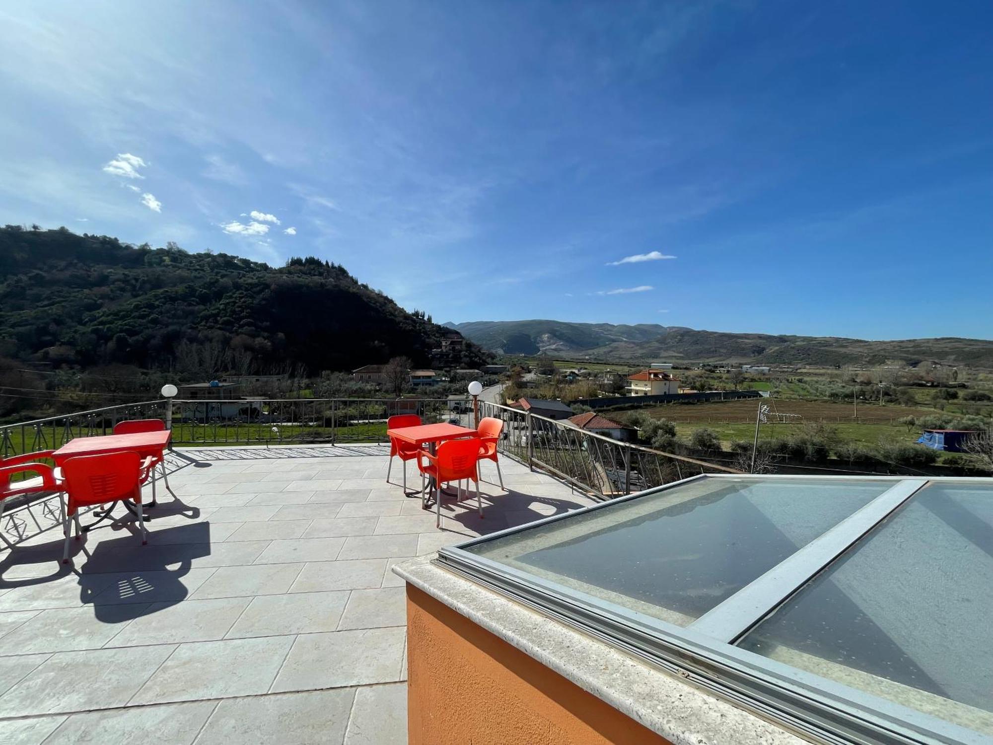 Hotel Bar Restaurant Mete Peshkepi Εξωτερικό φωτογραφία